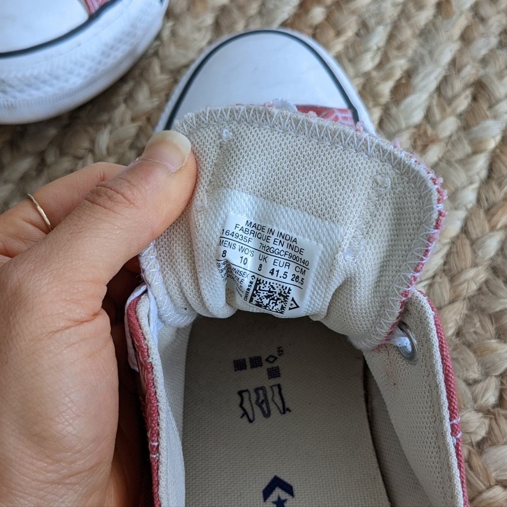 Red Low Top Converse - Picture 5 of 8